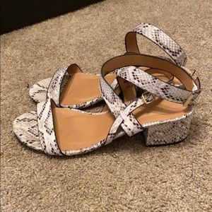 (Fake) Snakeskin sandals